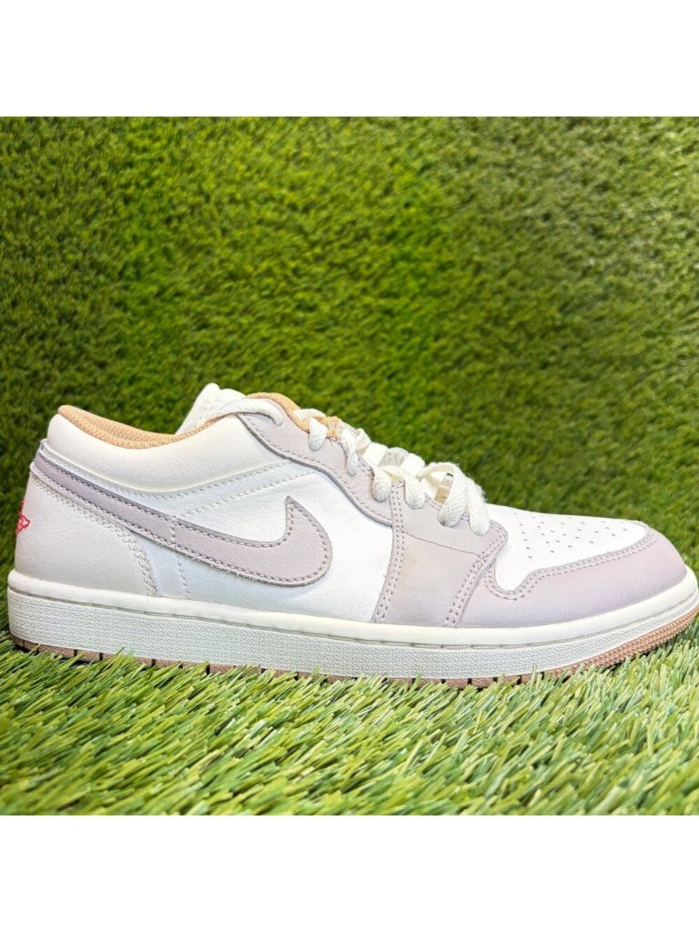 Nike Air Jordan 1 Low Mens Size 8.5 White Gray Athletic Leather Shoes Sneakers